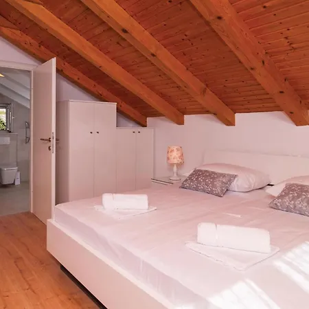 Lovely In Stanici With Outdoor Swimming Pool Holiday home *