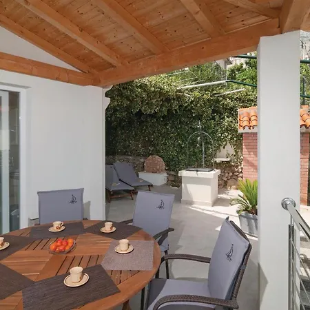Holiday home Lovely In Stanici With Outdoor Swimming Pool Celina