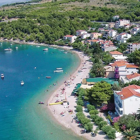 Holiday home Lovely In Stanici With Outdoor Swimming Pool *